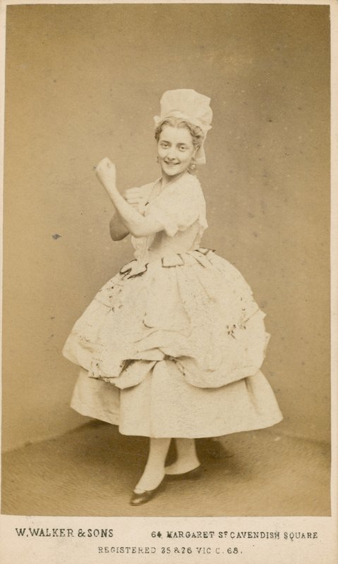 Susan Galton , herečka od English Photographer