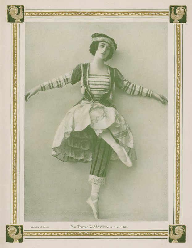 Tamara Karsavina, ruská primabalerína, v inscenaci Ballets Russes baletu Igora Stravinského Petrushka (č/b foto) od English Photographer