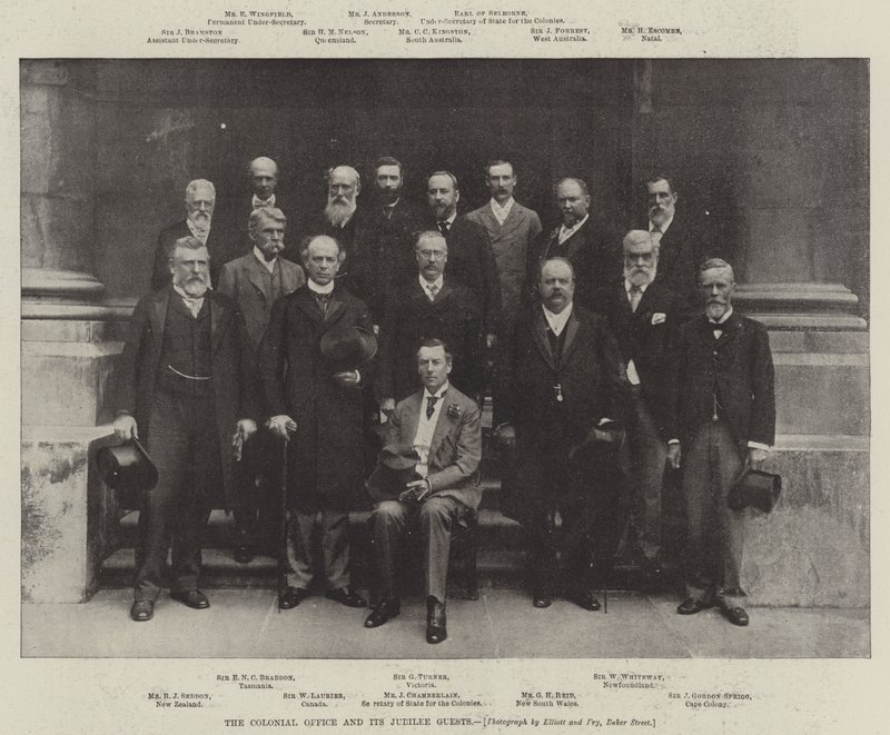 Koloniální úřad a jeho jubilejní hosté od English Photographer