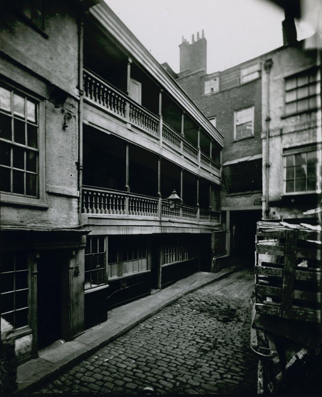 The George, Southwark od English Photographer
