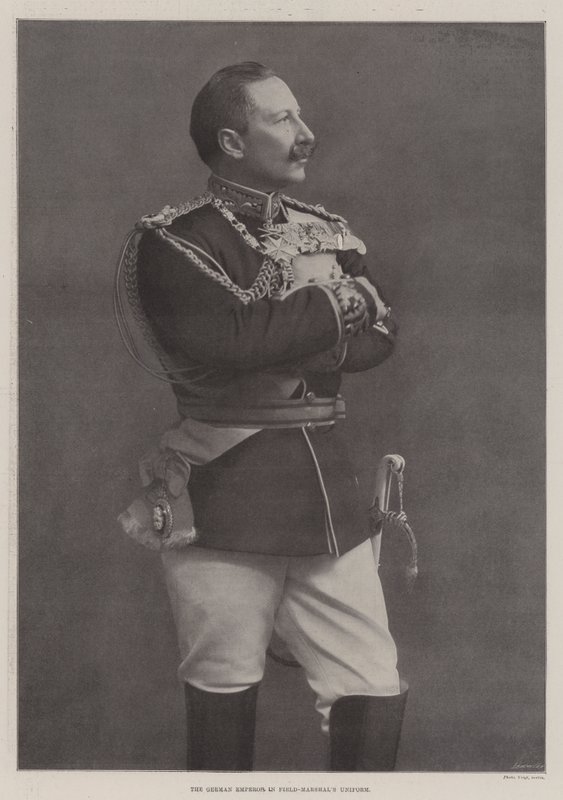 Německý císař v uniformě polních maršálů od English Photographer