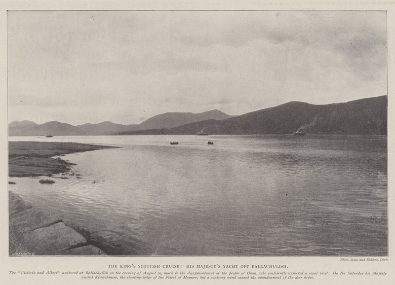 Kings Scottish Cruise, jachta Jeho Veličenstva u Ballachulish od English Photographer