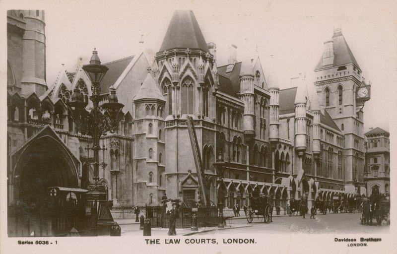 The Law Courts, Londýn od English Photographer