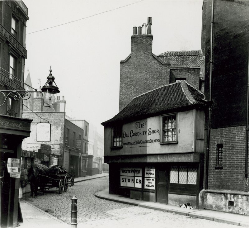 The Old Curiosity Shop, Portsmouth Street, Lincolns Inn Fields, Londýn od English Photographer