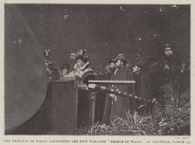Princezna z Walesu spouští novou válečnou loď Prince of Wales v Chathamu, 25. března od English Photographer