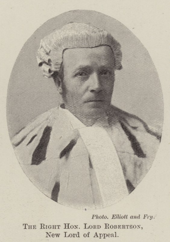 Ctihodný lord Robertson, nový pán odvolání od English Photographer