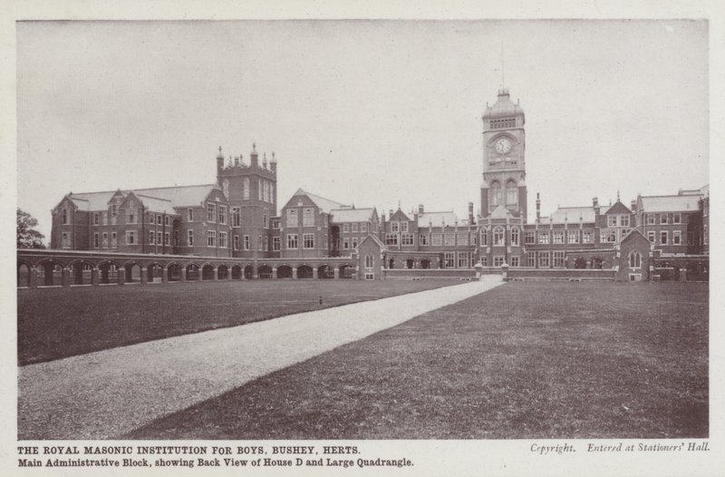 The Royal Masonic School, Bushey (černobílá fotografie) od English Photographer