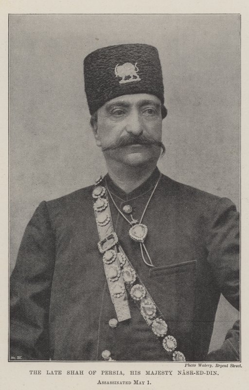 Zesnulý perský šáh, Jeho Veličenstvo Nasr-ed-Din, zavražděn 1. od English Photographer