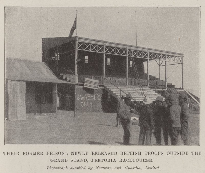 Jejich bývalé vězení, nově propuštěné britské jednotky mimo Grand Stand, dostihové závodiště Pretoria od English Photographer