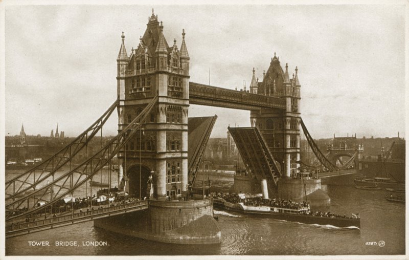 Tower Bridge, Londýn od English Photographer