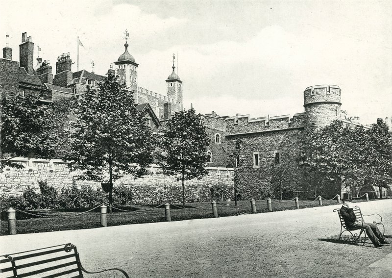 Tower of London z Wharf od English Photographer