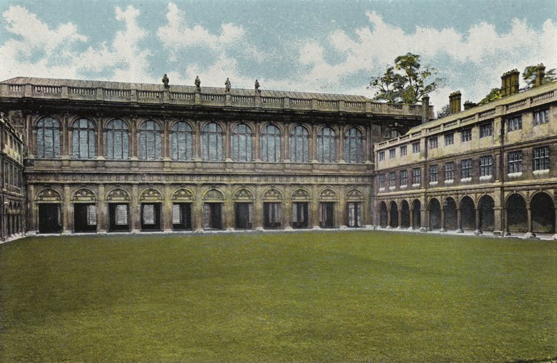 Trinity College Cloisters nebo Nevilles Court od English Photographer