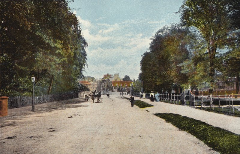 Trumpington Road a Trumpington Street od English Photographer
