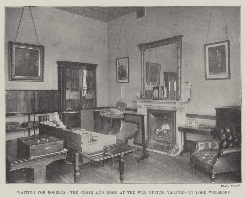 Čekání na Robertse, předsedu a stůl ve válečné kanceláři, kterou opustil lord Wolseley od English Photographer