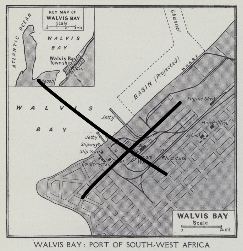Walvis Bay, přístav jihozápadní Afriky (černobílá fotografie) od English Photographer