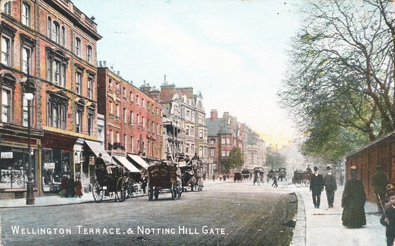Wellington Terrace a Notting Hill Gate (barevné fotografie) od English Photographer