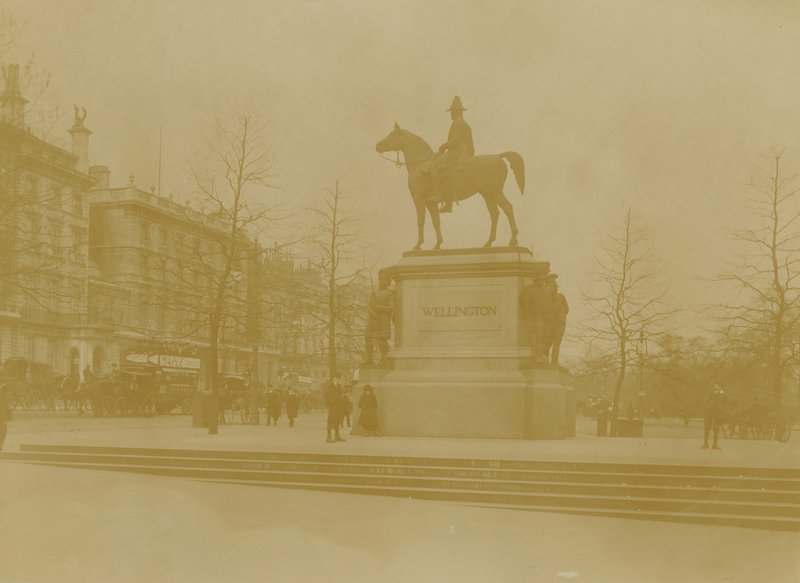 Wellingtonova socha v Hyde Parku v Londýně od English Photographer