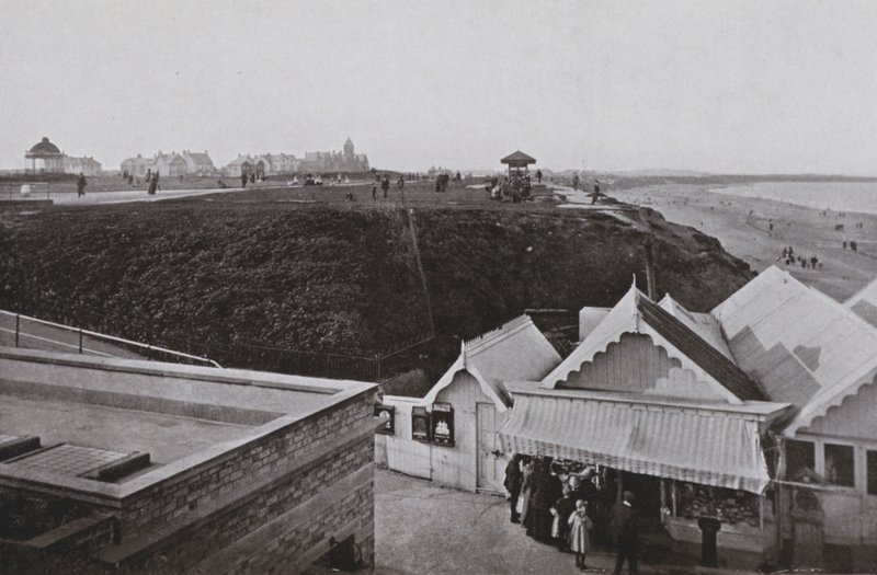 Whitley Bay, The Links (černobílá fotografie) od English Photographer