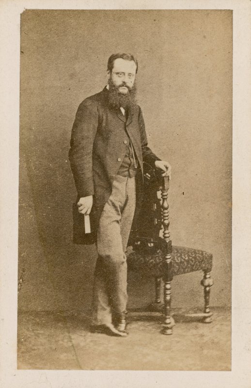 Wilkie Collins od English Photographer