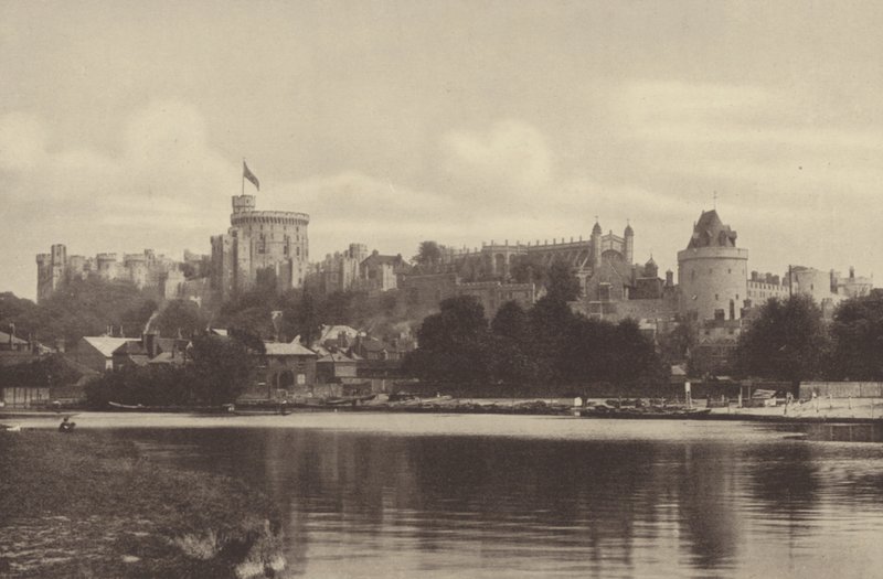 Hrad Windsor, pohled od řeky (čb fotografie) od English Photographer