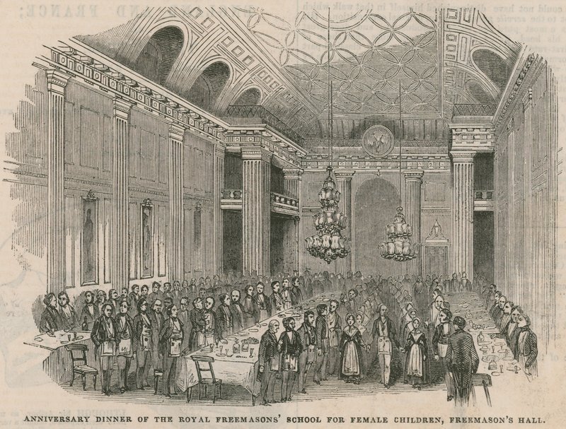 Jubilejní večeře Royal Freemasons School pro ženské děti ve Freemasons Hall od English School