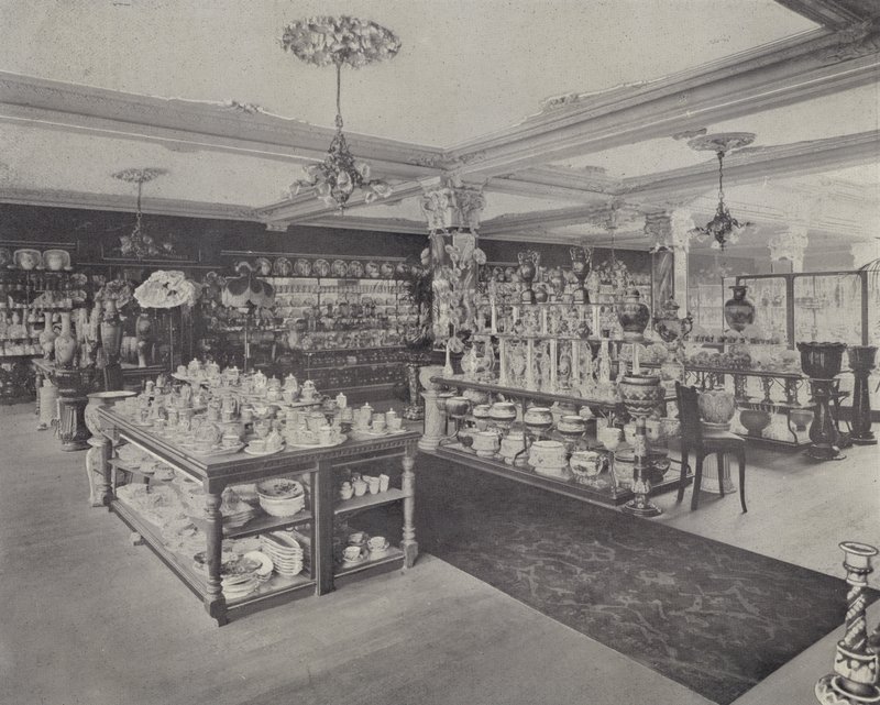 Roh v čínských showroomech, Harrods (litho) od English School