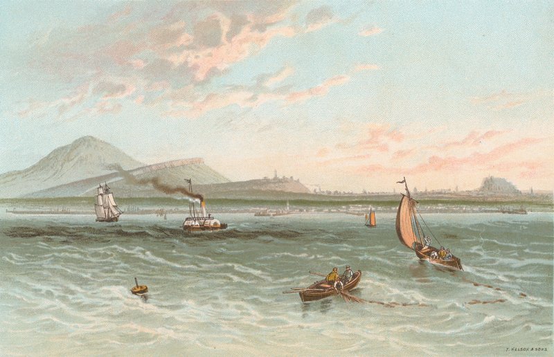 Edinburgh z Firth of Forth od English School