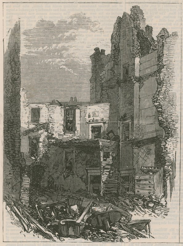 Účinky exploze v Clerkenwell: Interiér domů v Corporation Lane od English School