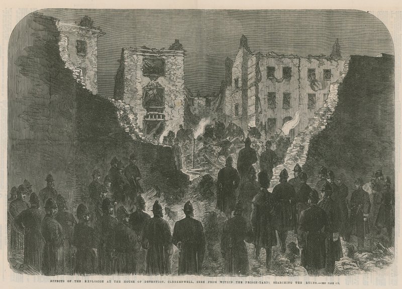 Účinky exploze v Domě vazby, Clerkenwell od English School