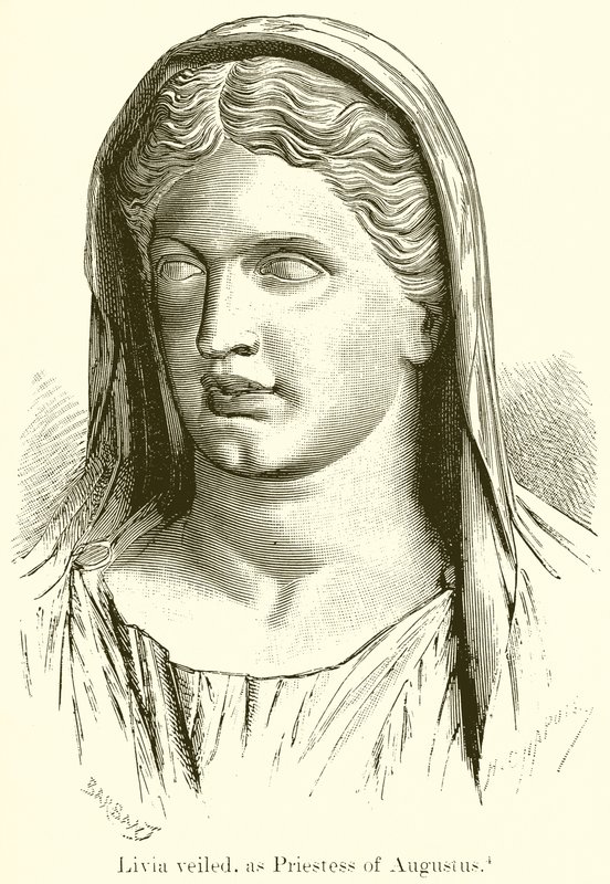 Livia Veiled, jako kněžka Augusta od English School