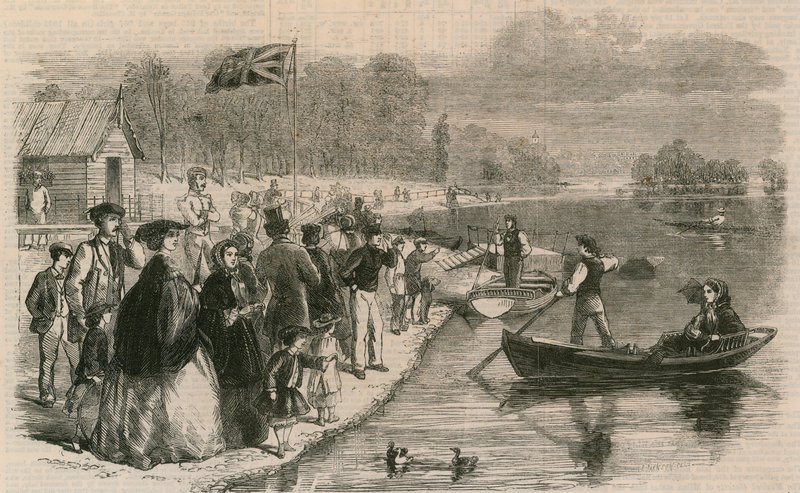 Výletní lodě na vodě v Regents Park od English School