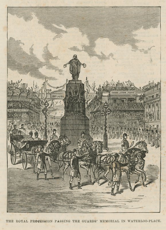 Královský průvod kolem památníku stráží ve Waterloo Place od English School