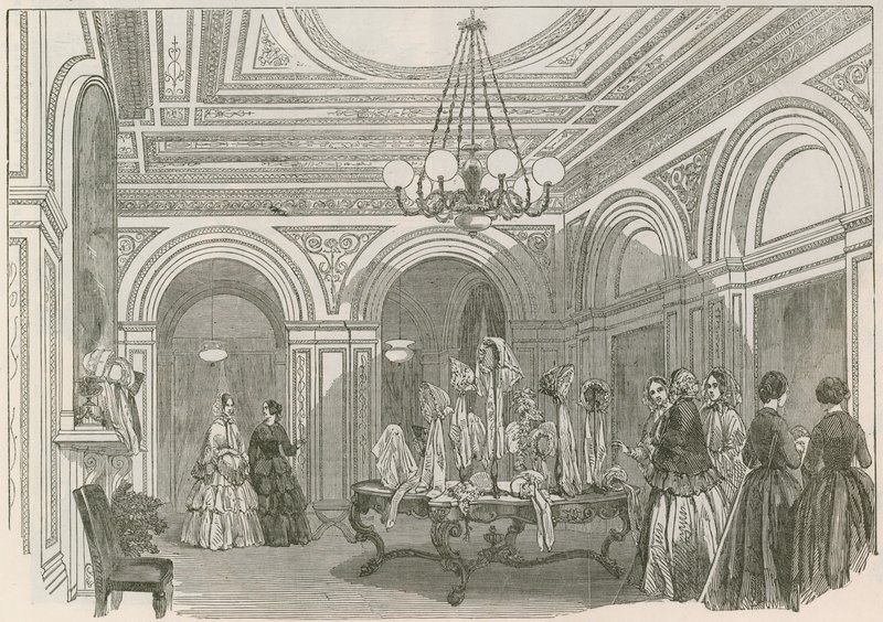 Schombergův dům, Pall Mall - kloboučnické oddělení od English School