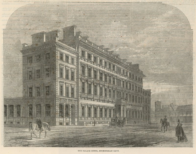 The Palace Hotel, Buckinghamská brána od English School