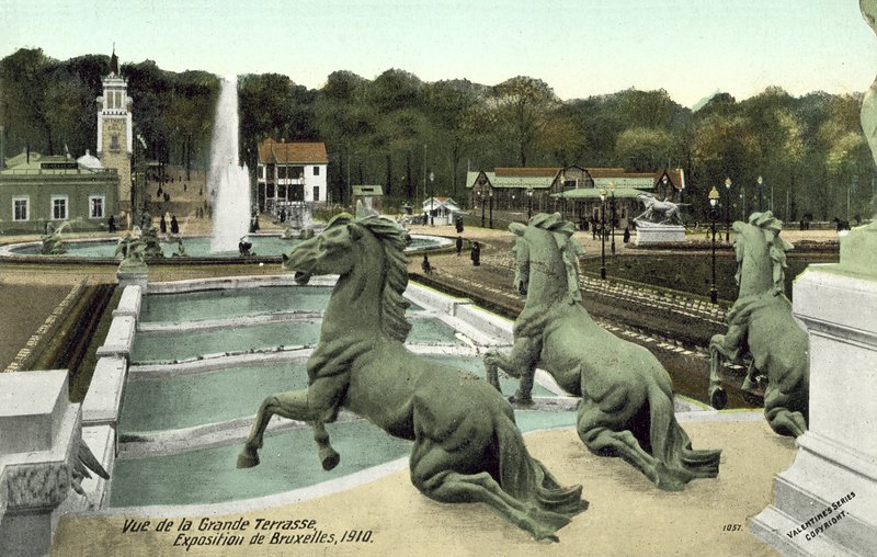 Grand Terrasse, výstava v Bruselu, 1910 od European Photographer