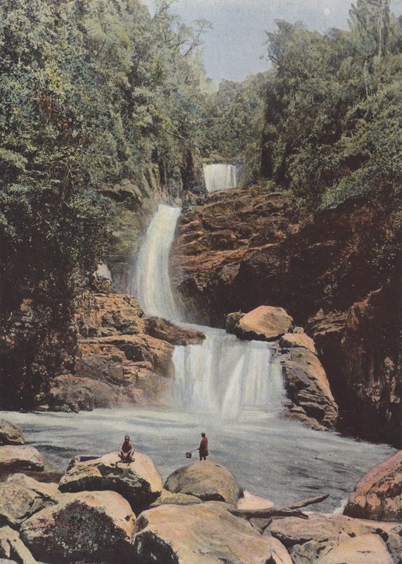 Cascade De Namora, Cote Est od European Photographer