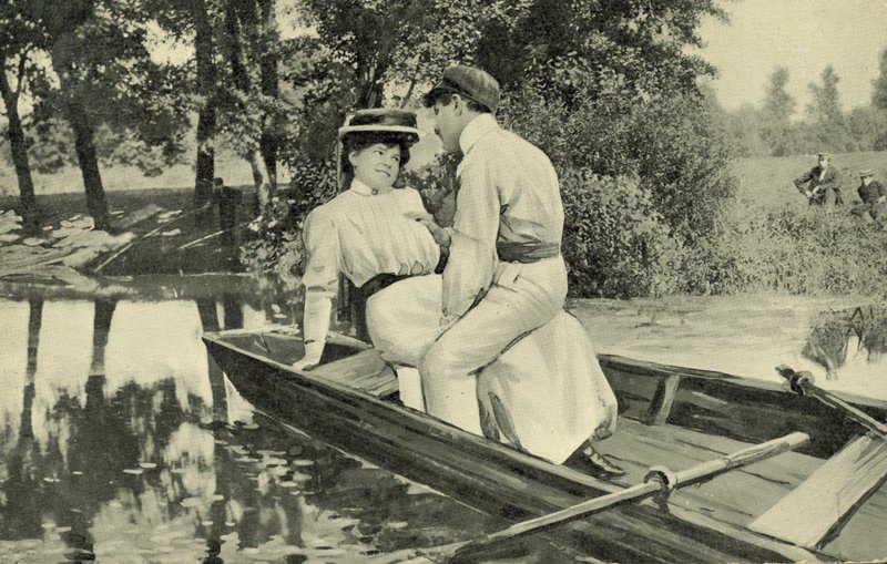 Pár milenců ve veslici (černobílá fotografie) od European Photographer
