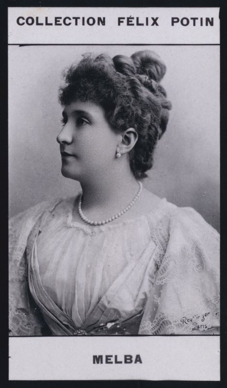 Madame Nellie Melba (1860) (černobílá fotografie) od European Photographer