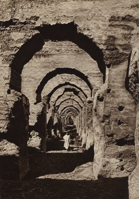 Meknes, ruiny "Haras" (černobílá fotografie) od European Photographer