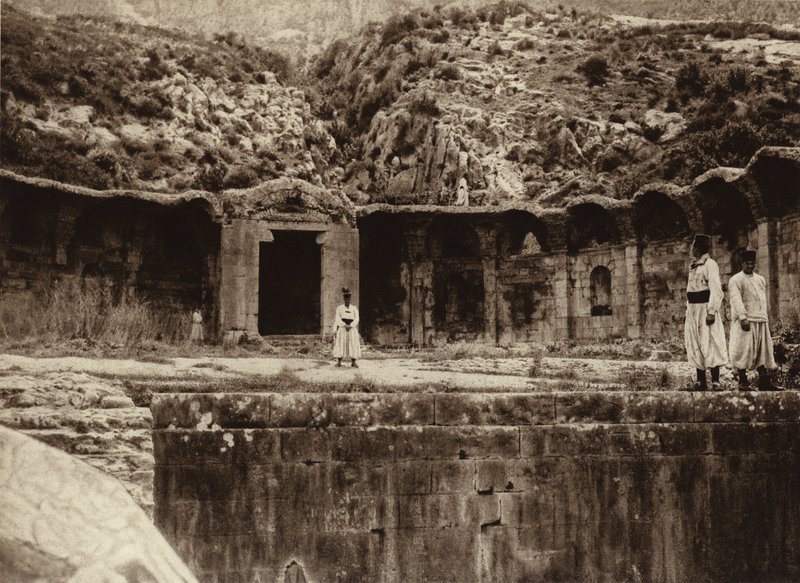 Ruiny římských lázní v Alžírsku (černobílá fotografie) od European Photographer