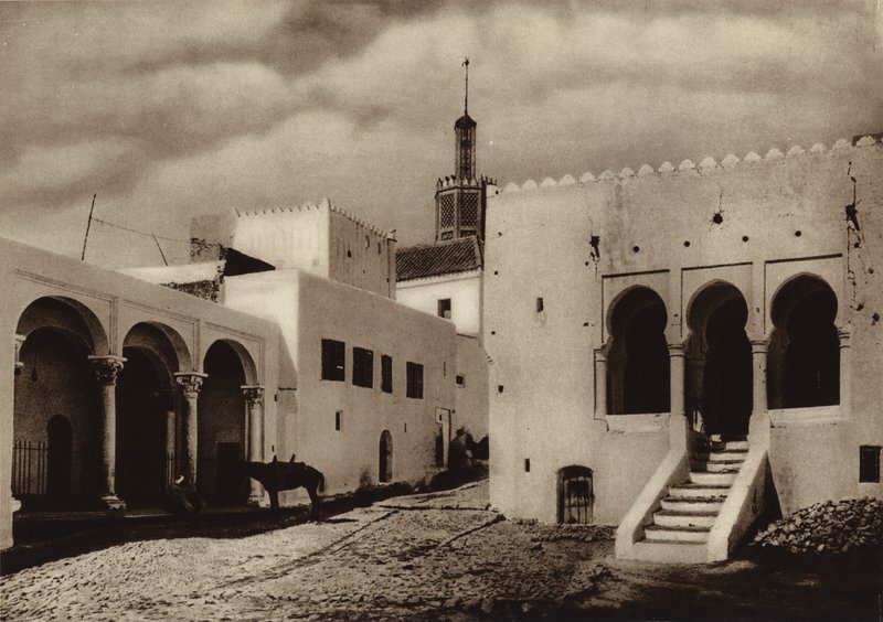 Tanger, pokladnice a tribunál (čb fotografie) od European Photographer
