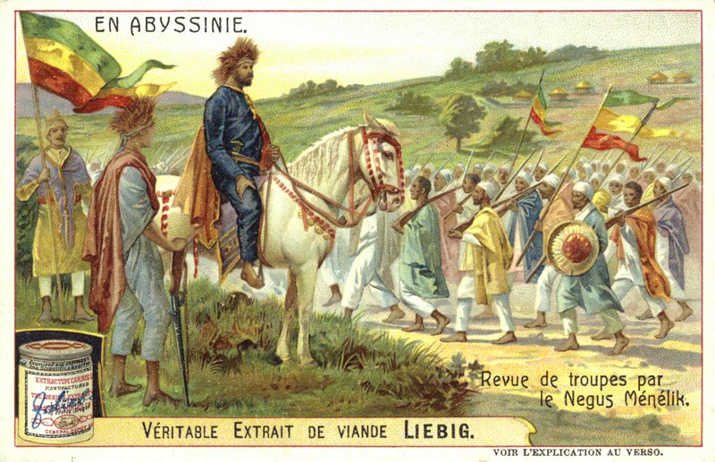 Císař Menelik II z Etiopie kontroluje jednotky od European School