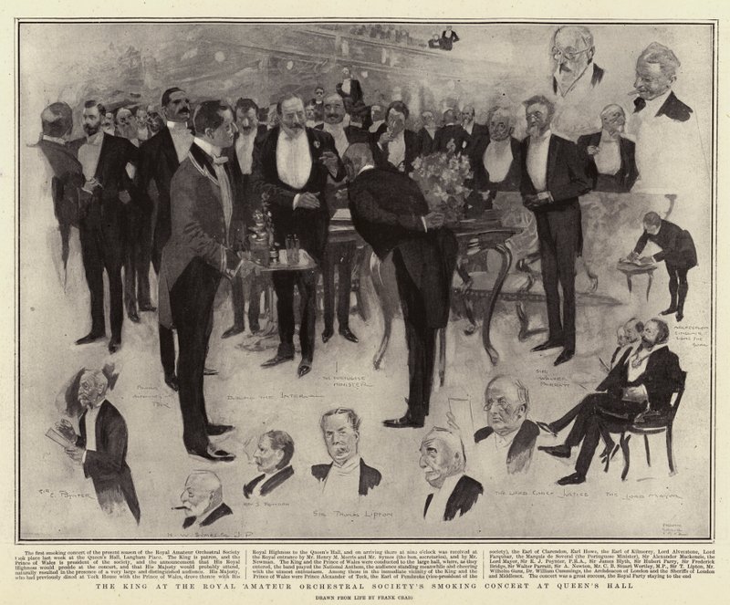 Král na kuřáckém koncertu Royal Amateur Orchestral Society v Queen