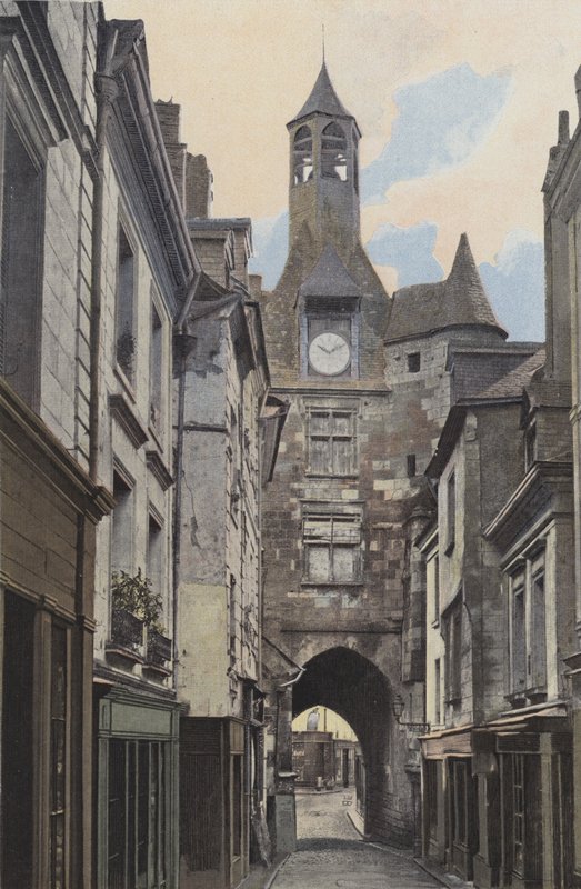 Amboise, Belfry, Cote E od French Photographer