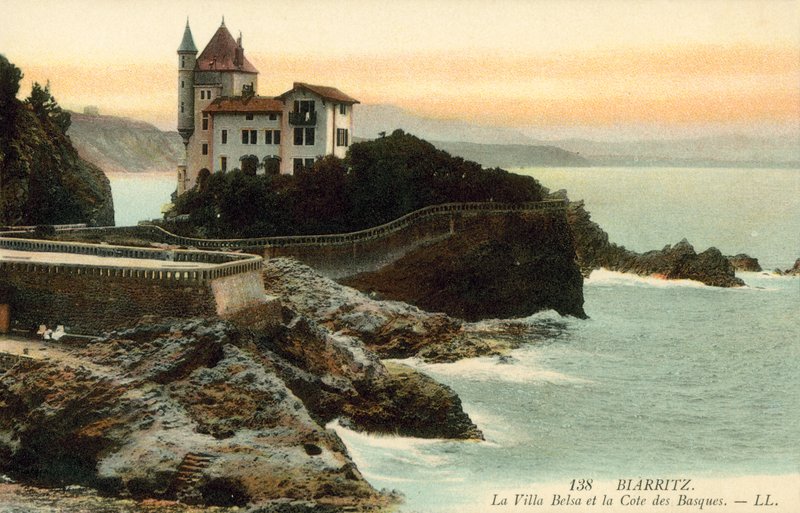 Biarritz, Villa Belsa, Cote Des Basques od French Photographer