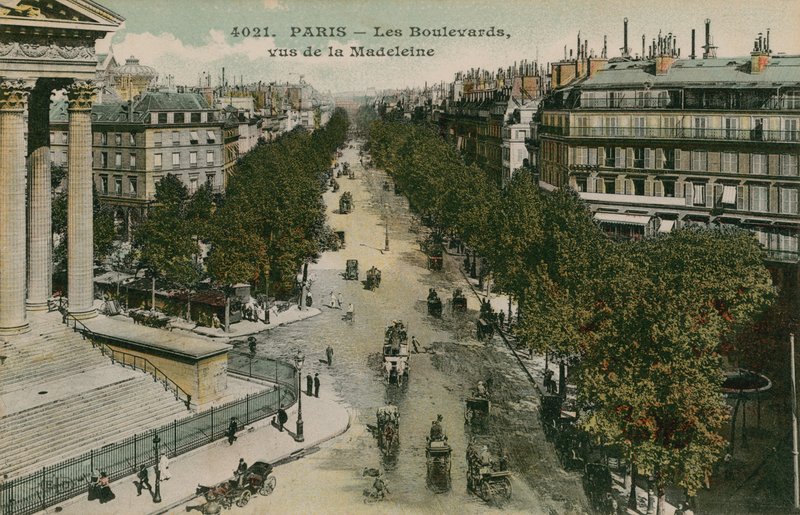 Boulevards of Paris, při pohledu z Boulevard de la Madeleine. Pohlednice odeslána v roce 1913. od French Photographer