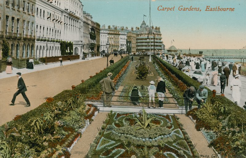 Carpet Gardens, Eastbourne, Anglie. Pohlednice odeslána v roce 1913. od French Photographer