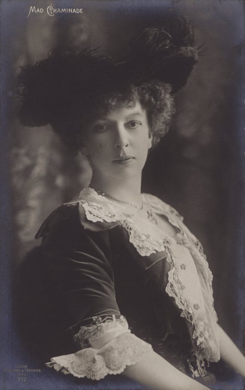 Cecile Chaminade , francouzská pianistka a skladatelka od French Photographer