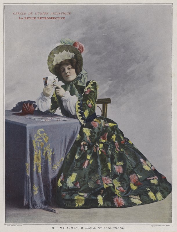 Emilie Mily-Meyer jako mademoiselle Lenormand v La Revue Retrospective (barevné foto) od French Photographer