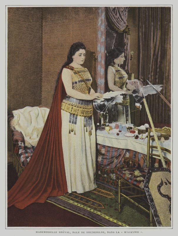 Francouzská sopranistka Lucienne Breval v roli Brunnhilde v opeře Richarda Wagnera Die Walkure (Valkýra) (barevné foto) od French Photographer